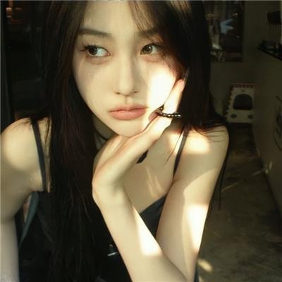 金爪女郎